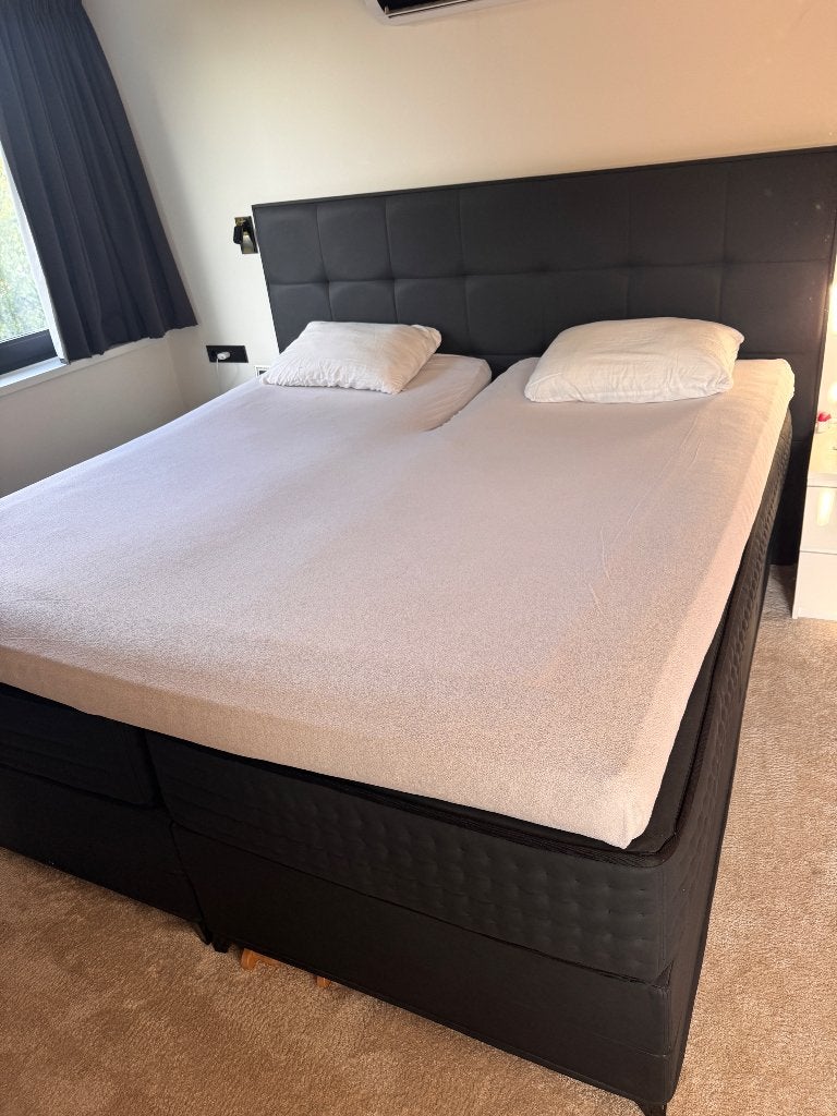 Swiss Sense Boxspring - Elektrisch verstelbaar, Ophalen, Gebruikt, Royal, Tweepersoons