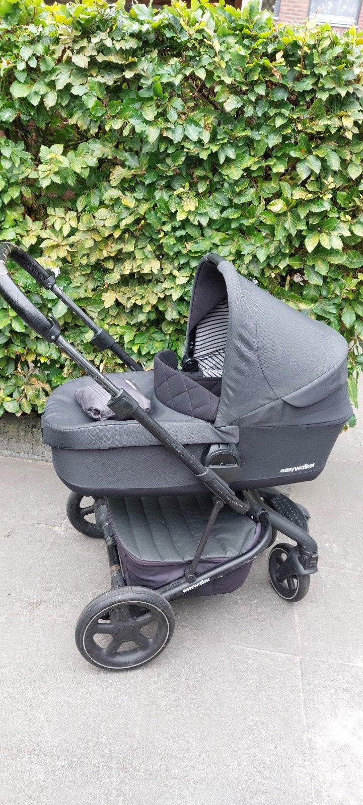 Easywalker Harvey 2 kinderwagen met reiswieg, Kinderen en Baby's, Kinderwagens en Combinaties, Gebruikt, Met reiswieg, Ophalen