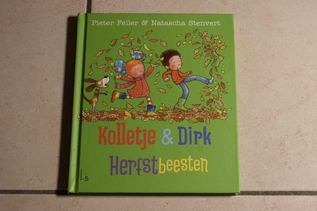 Kolletje & Dirk Herfstbeesten / Pieter Feller, Boeken, Fictie algemeen, Meisje, Ophalen of Verzenden, Zo goed als nieuw