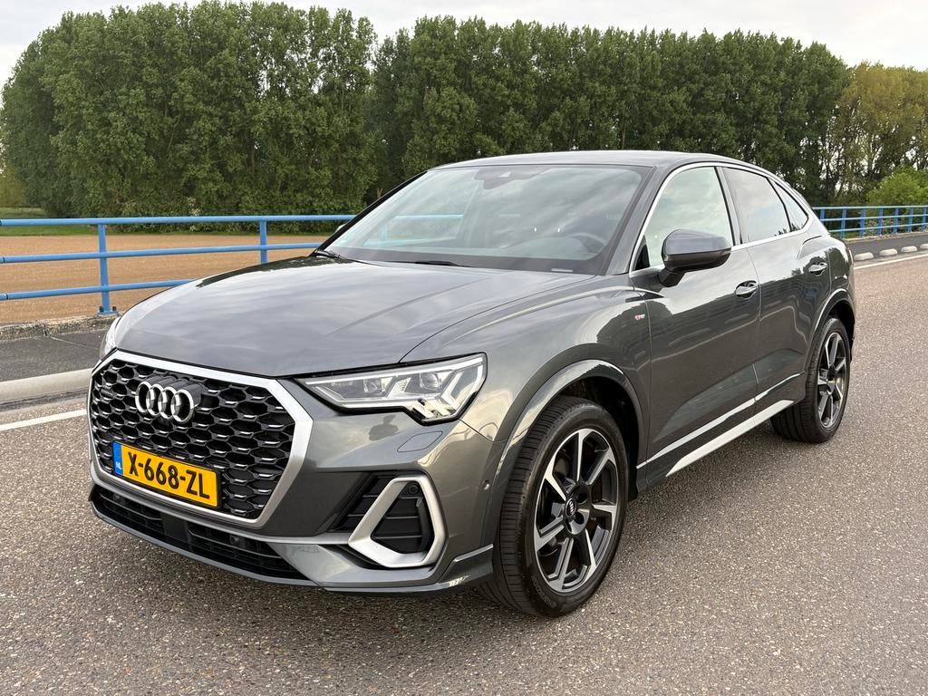 Audi Q3 45 Tfsi sportback 230pk Quattro 2019 Grijs, Auto's, Zwart, 4 cilinders, 1984 cc, Vierwielaandrijving