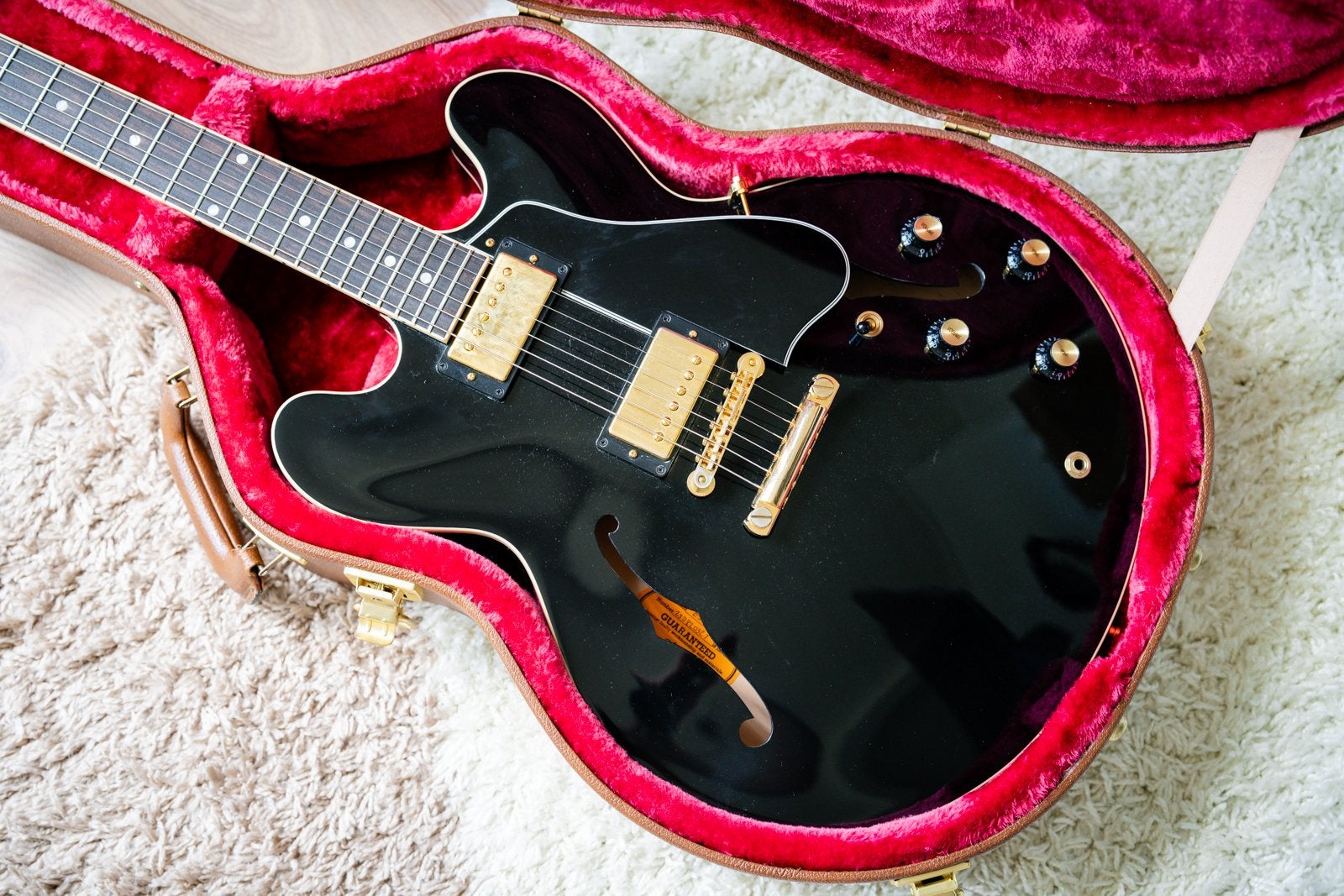 Gibson ES-335 2022 - Black Beauty with Custombucker, Muziek en Instrumenten, Ophalen of Verzenden, Zo goed als nieuw, Western- of Steelstringgitaar