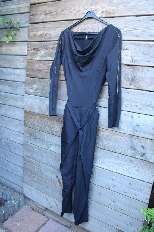Jumpsuit zwart ZIP73 mt M travelstof Vaste prijs, Kleding | Dames, Jumpsuits, Maat 38/40 (M), Zwart, Zip73, Ophalen of Verzenden