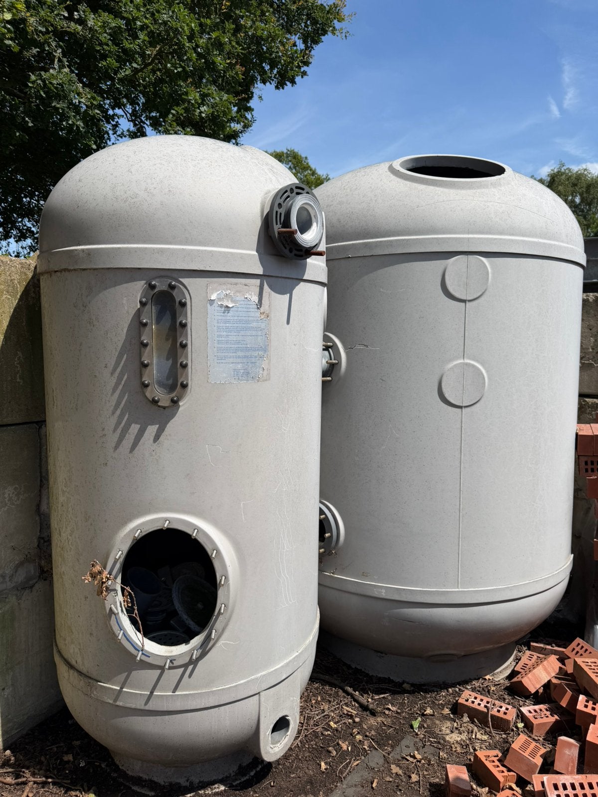 2 zwembad filtervaten, poolquip —filtertonnen, 150 liter of meer, Ophalen, Zo goed als nieuw