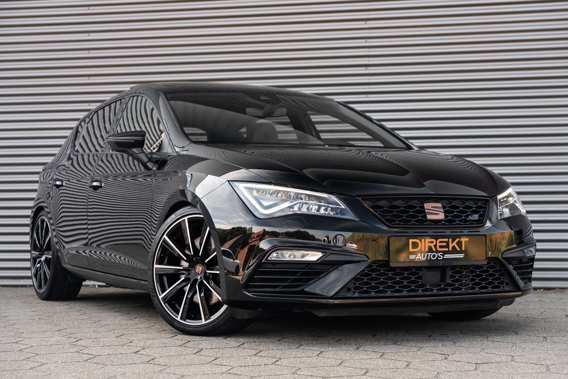 SEAT Leon 2.0 TSI CUPRA PANO BEATS KEYLESS CAMERA TREKHAAK, 15 km/l, Gebruikt, Zwart, 4 cilinders