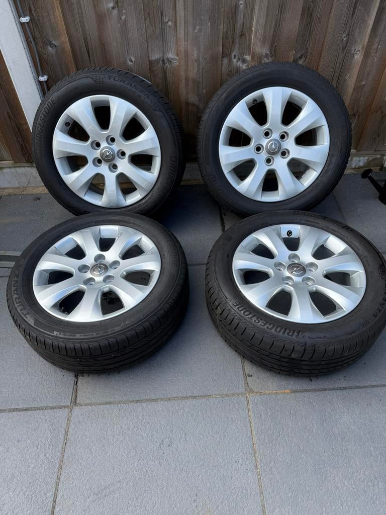 Orgenele Opel Insignia 17 inch velgen 5x120 met zomerbanden, Auto-onderdelen, Banden en Velgen, Ophalen, Velg(en), 17 inch, Personenwagen