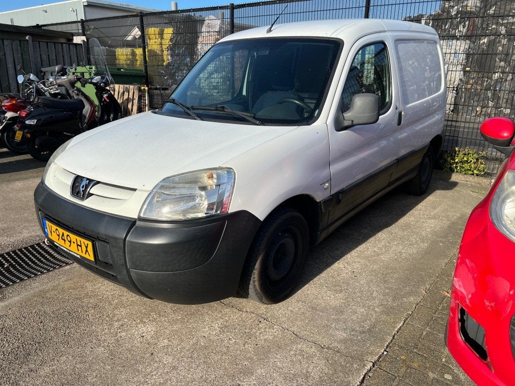 Peugeot PARTNER 170C 1.4i-8v Bestel Uniek!!Een BENZINE!!, Auto's, Bestelauto's, 1360 cc, Elektrische ramen, Wit, Bedrijf