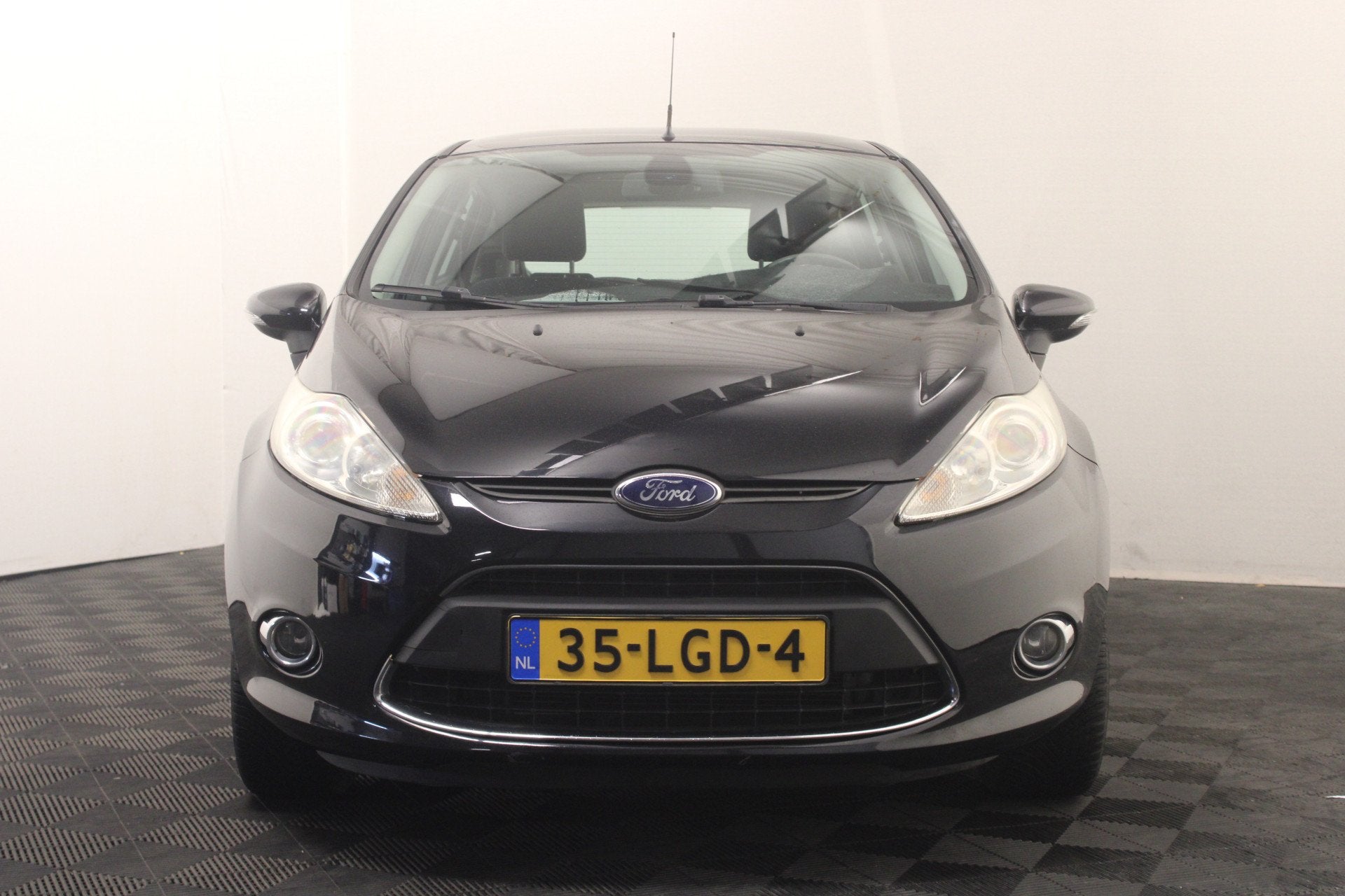 Ford Fiesta 1.25 Titanium (bj 2010), Auto's, Voorwielaandrijving, Euro 5, Stof, 82 pk