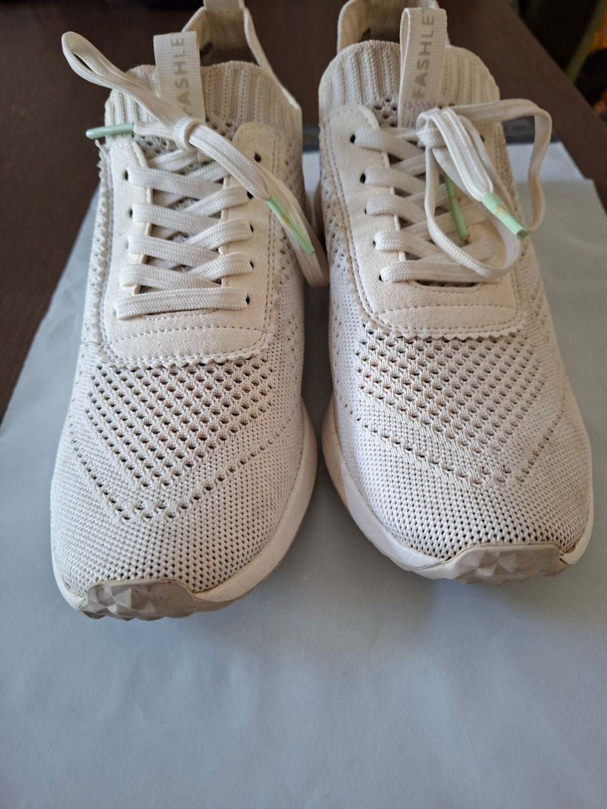 Tamaris Fashletics 39 wit sneakers, Kleding | Dames, Schoenen, Ophalen of Verzenden, Zo goed als nieuw, Wit, Sneakers of Gympen