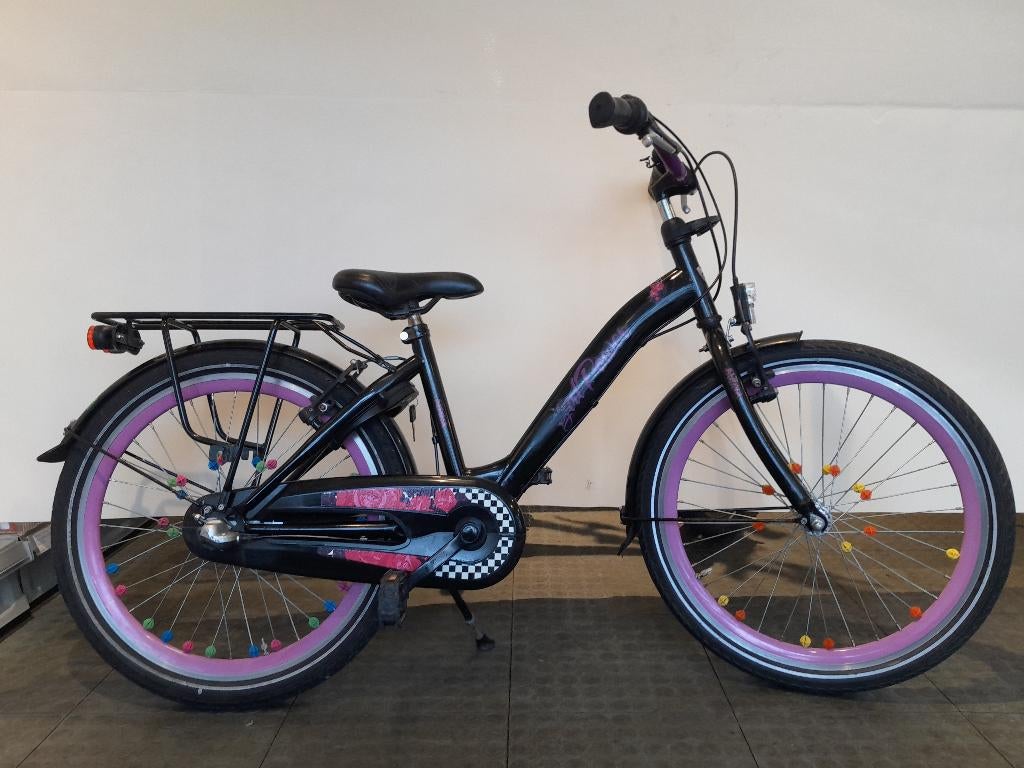 Diverse 22 inch meisjesfietsen: Alpina, Loekie, Batavus, enz, Ophalen, 22 inch, Gebruikt, Loekie