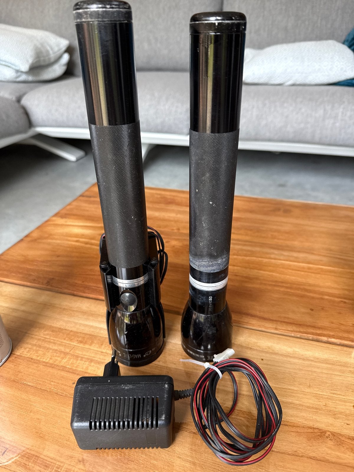Mag-Lite zaklampen met oplader - set van 2, Ophalen of Verzenden, Gebruikt, Accu