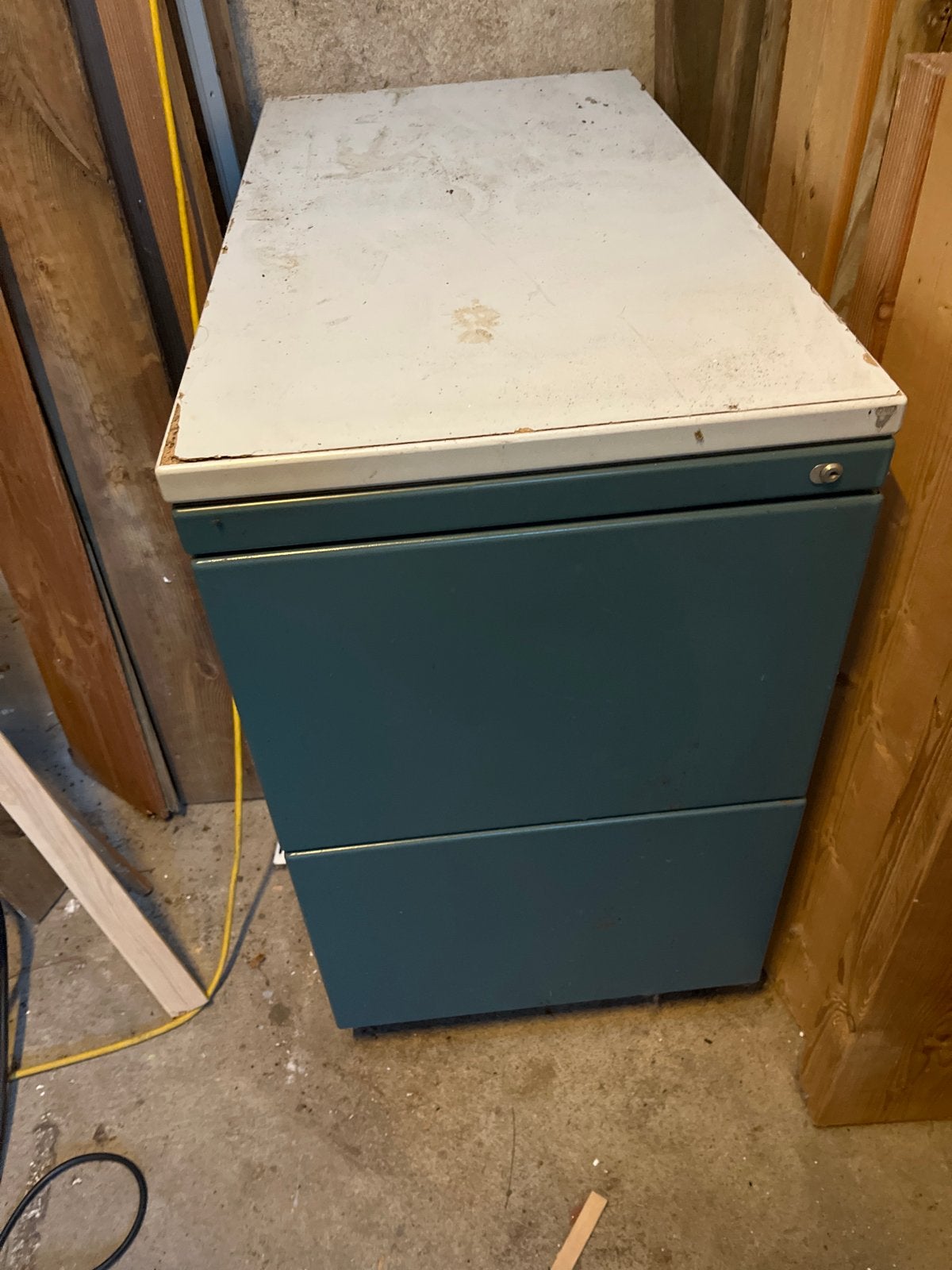 Metalen archiefkast met twee laden, Ophalen, Gebruikt, 100 tot 150 cm, Meerdere deuren