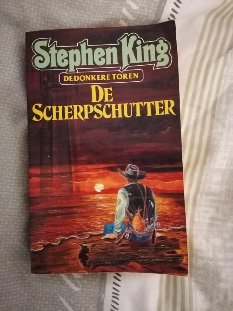 De Schutter - De Donkere Toren I - Stephen King, Ophalen of Verzenden, Gelezen, Stephen King
