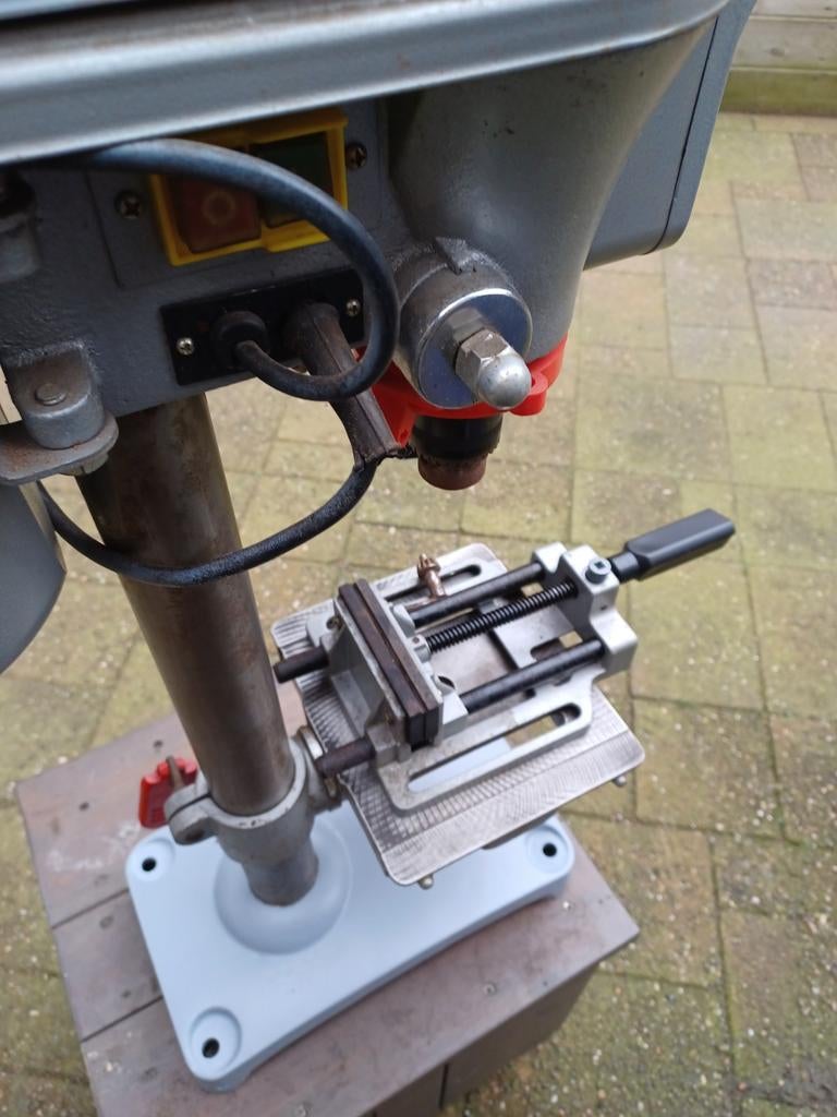 Kinzo Kolomboormachine - Perfect voor precisiewerk, Doe-het-zelf en Verbouw, Gereedschap | Boormachines, Ophalen, Gebruikt, Variabele snelheid