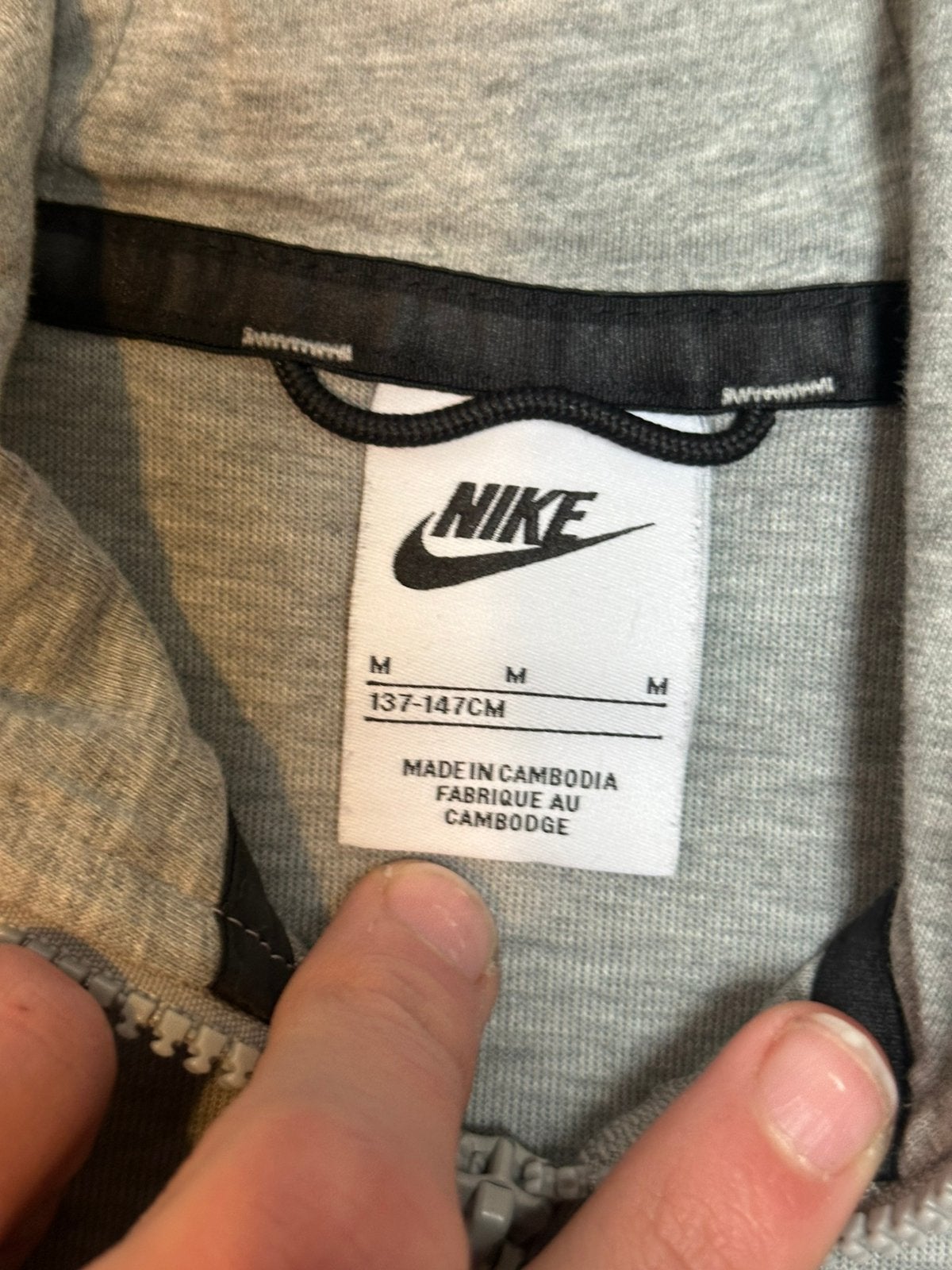 Nike Tech Fleece Grijs Grijs/Zwart Origineel, Ophalen of Verzenden, Zo goed als nieuw, Jongen of Meisje, Trui of Vest