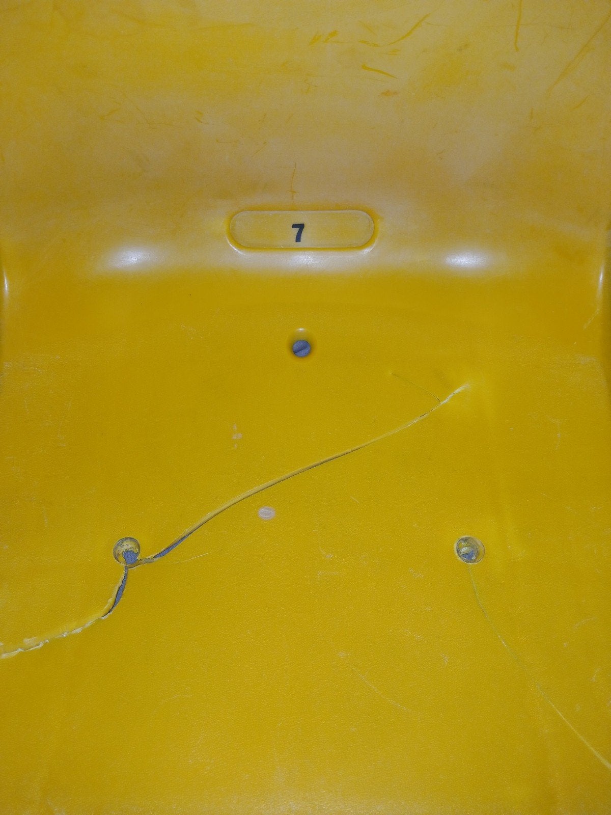 ado stadion stoel, Ophalen
