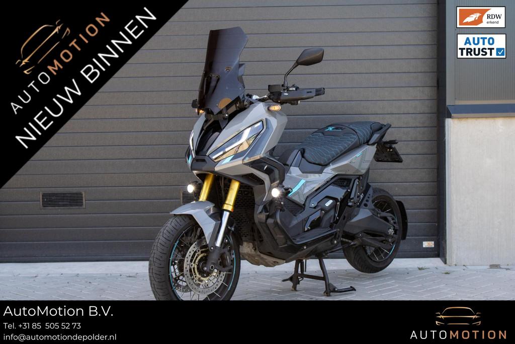 Honda NC 750 X-ADV | A2 | Akra | Handvatverwarm | Navi, Scooter, Rivium Boulevard 222-11
2909 LK  Capelle aan den Ijssel, NL, 745 cc