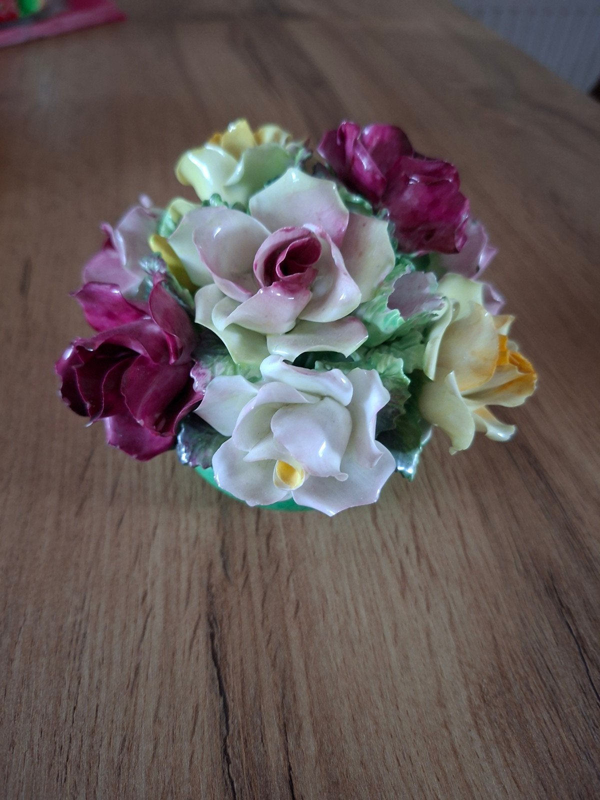 Prachtig porseleinen bloemstukje Staffordshire Crown, Ophalen