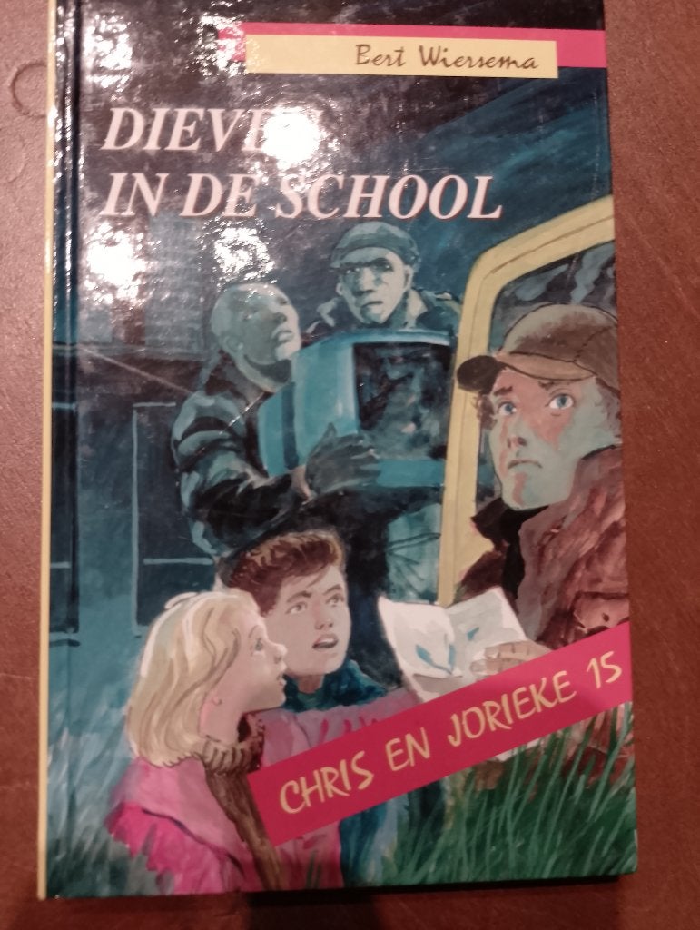 Dieven in de school, Bert Wiersema, Boeken, Ophalen of Verzenden, Zo goed als nieuw, Fictie algemeen