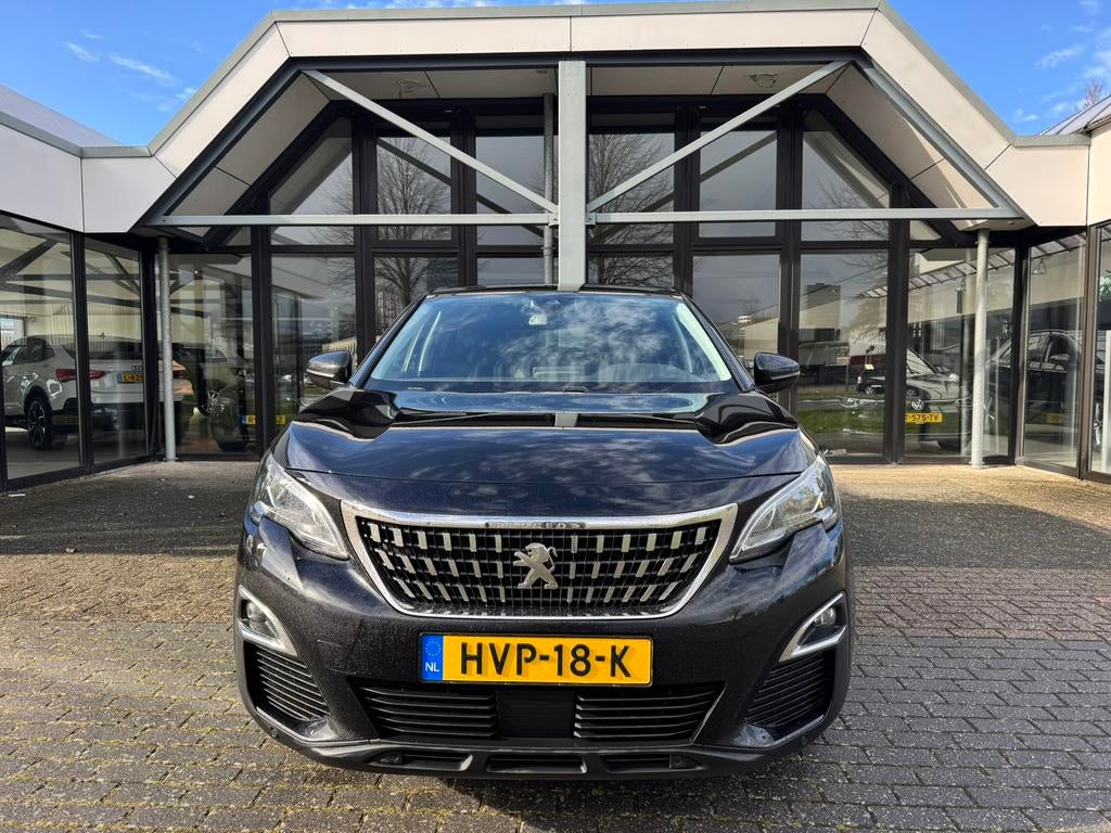 Peugeot 3008 1.2 Puretech 130pk S&S EAT 2020 Zwart, Auto's, Peugeot, 1295 kg, 1199 cc, Zwart, 690 kg