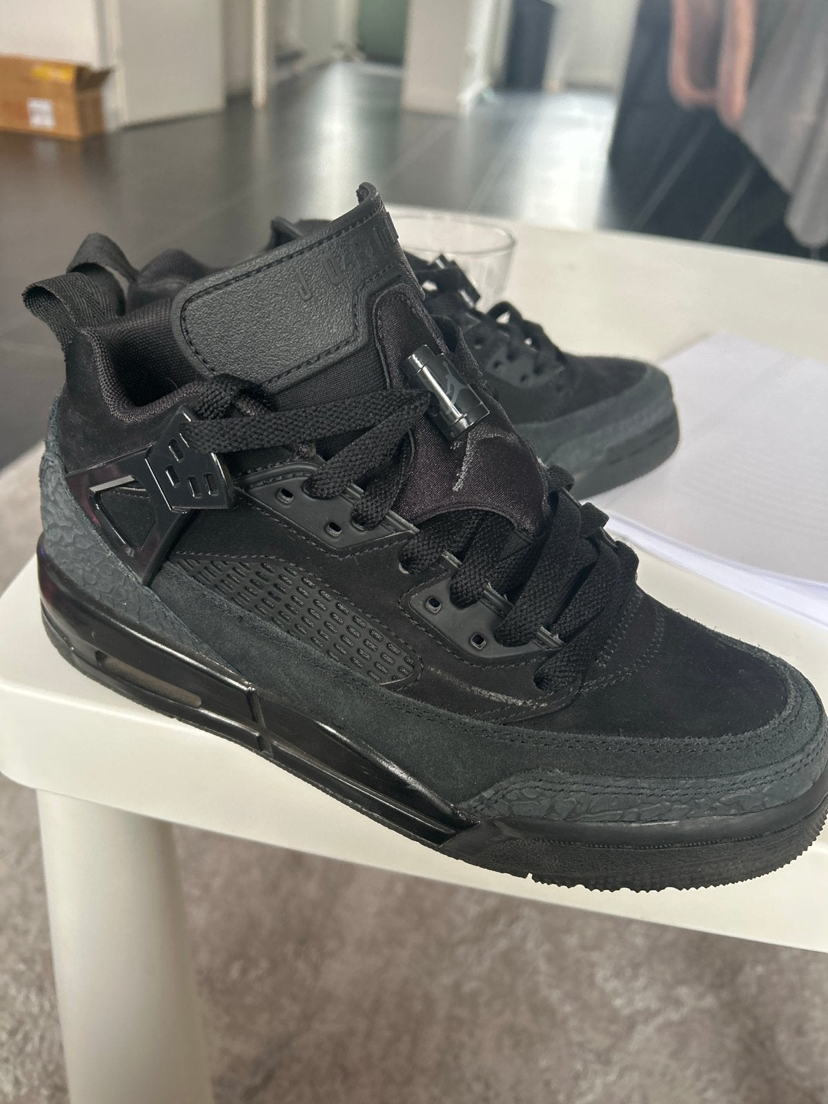 Jordan Spizike Low kinderschoenen - Zwart 38.5, Ophalen of Verzenden, Zo goed als nieuw
