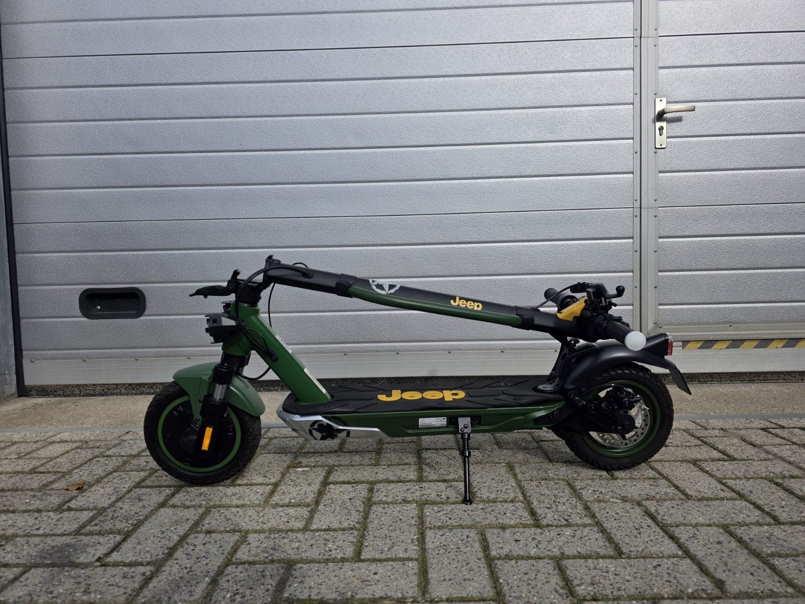 Electrische step....E Step, Fietsen en Brommers, 55 cm of meer, Ophalen, Minder dan 49 cm, Minder dan 10 versnellingen