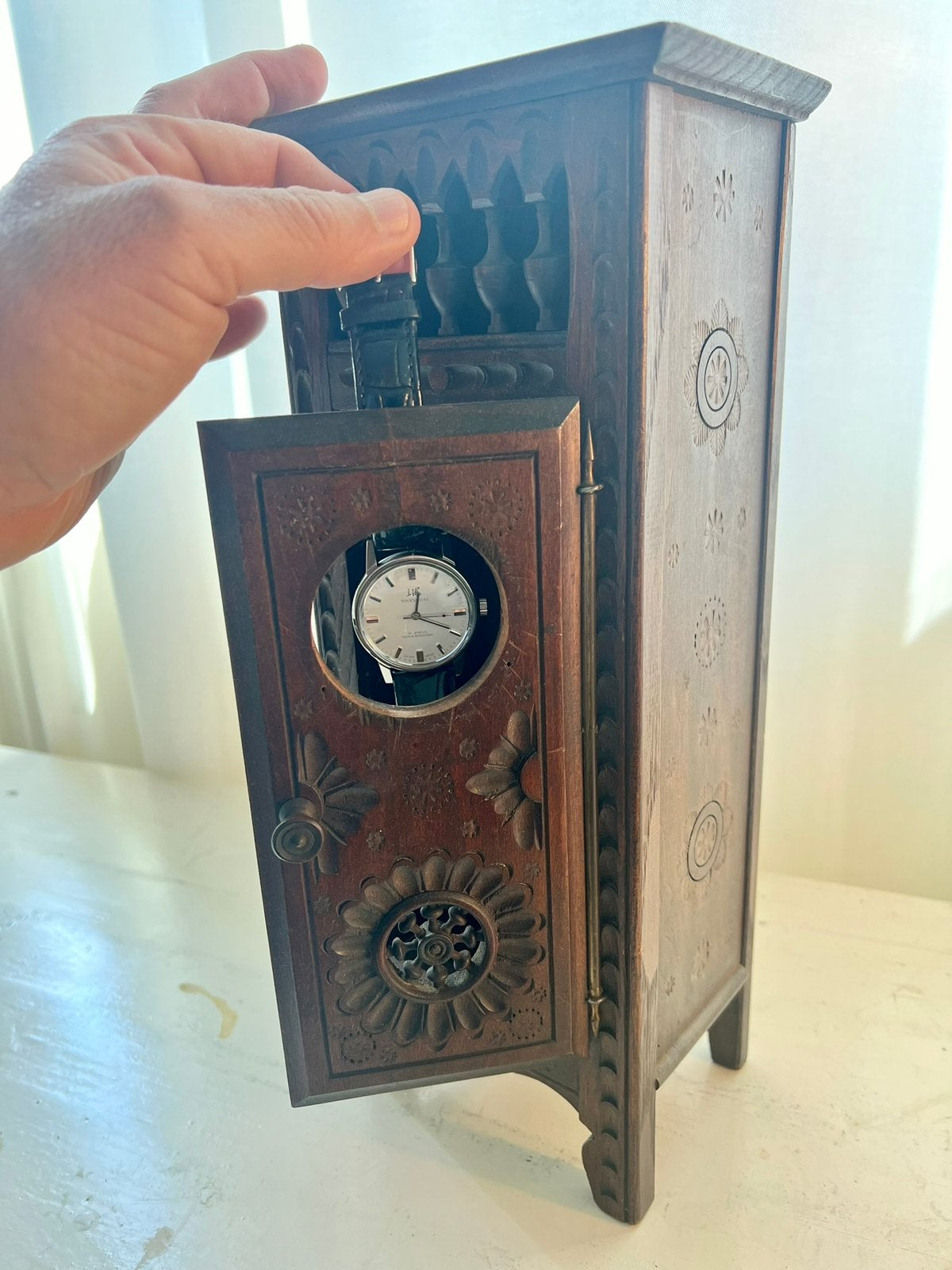 Klassiek horloge hang display kastje antiek, Ophalen of Verzenden