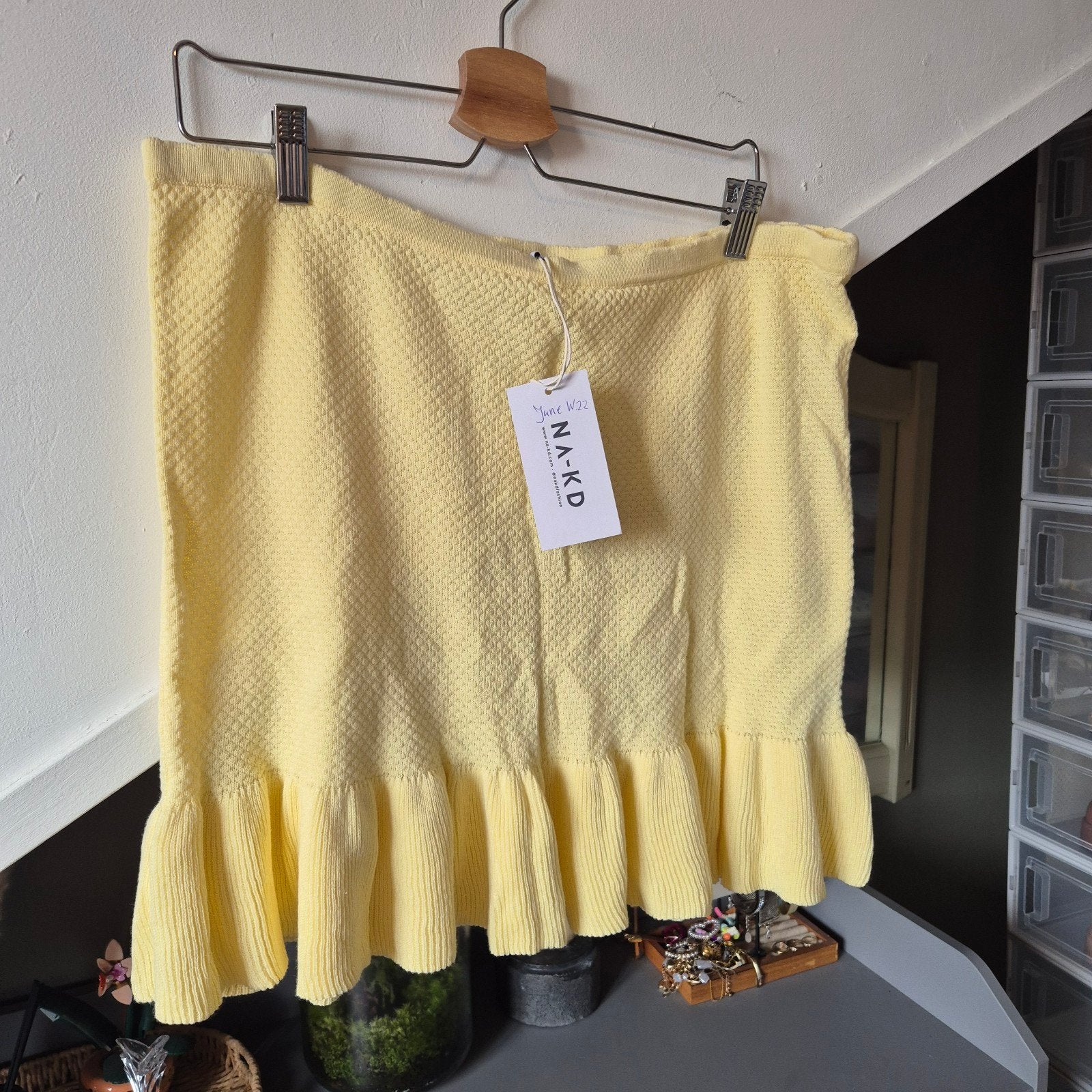 Lichtgele NA-KD Mini-rok met Ruffles (Maat XL) – Nieuw, NA-KD, Geel, Maat 46/48 (XL) of groter, Nieuw