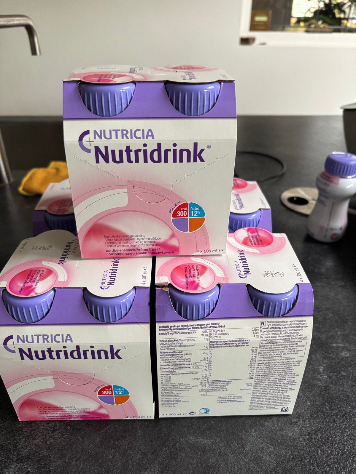 20 eiwit nutridrink aardbei smaak, Diversen, Ophalen