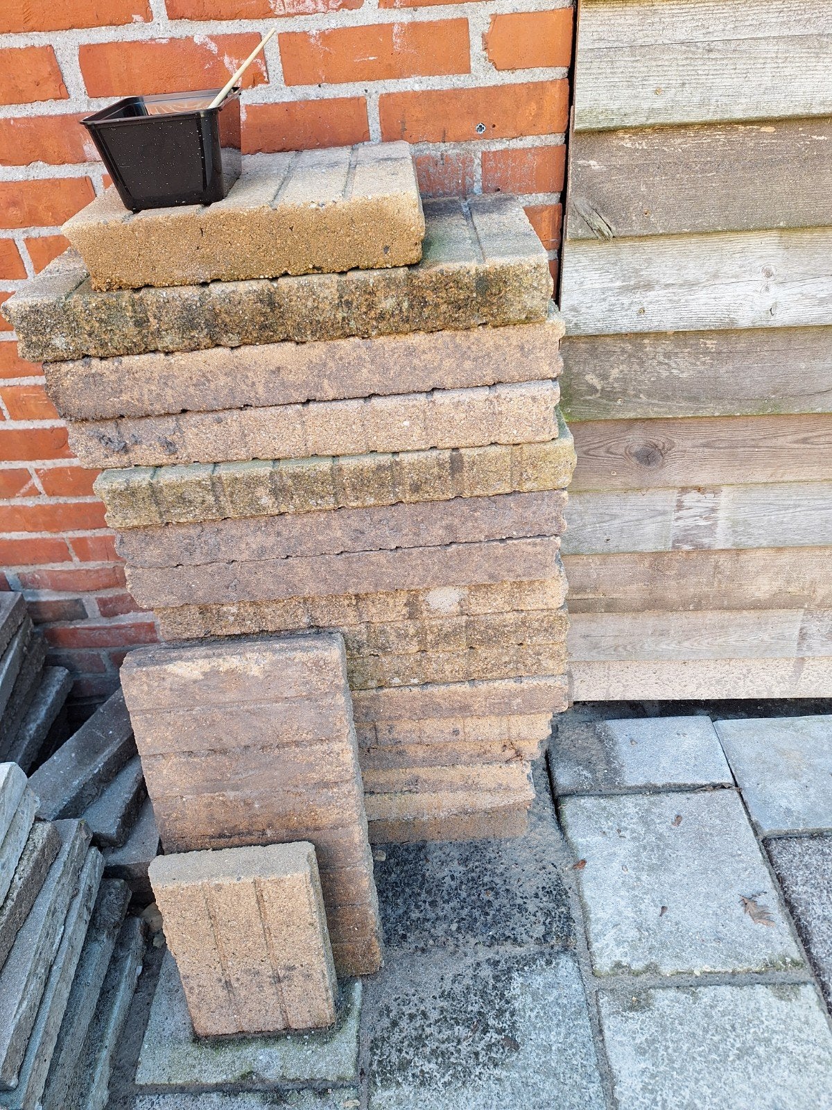Gebruikte kantstenen voor tuin of oprit, Ophalen, Gebruikt, Overige typen, Minder dan 5 m²