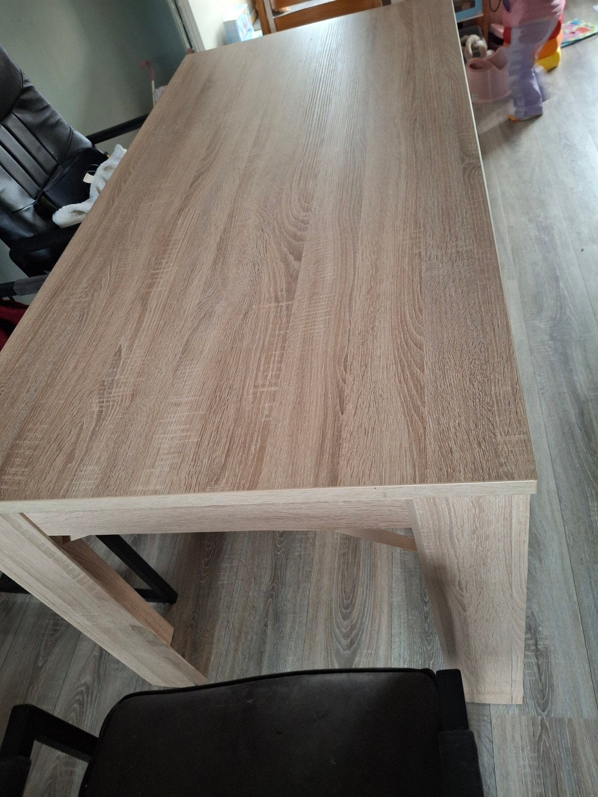 Elegante eettafel in lichte houttint, Huis en Inrichting, Ophalen, Gebruikt, Modern, Scandinavisch, 50 tot 100 cm