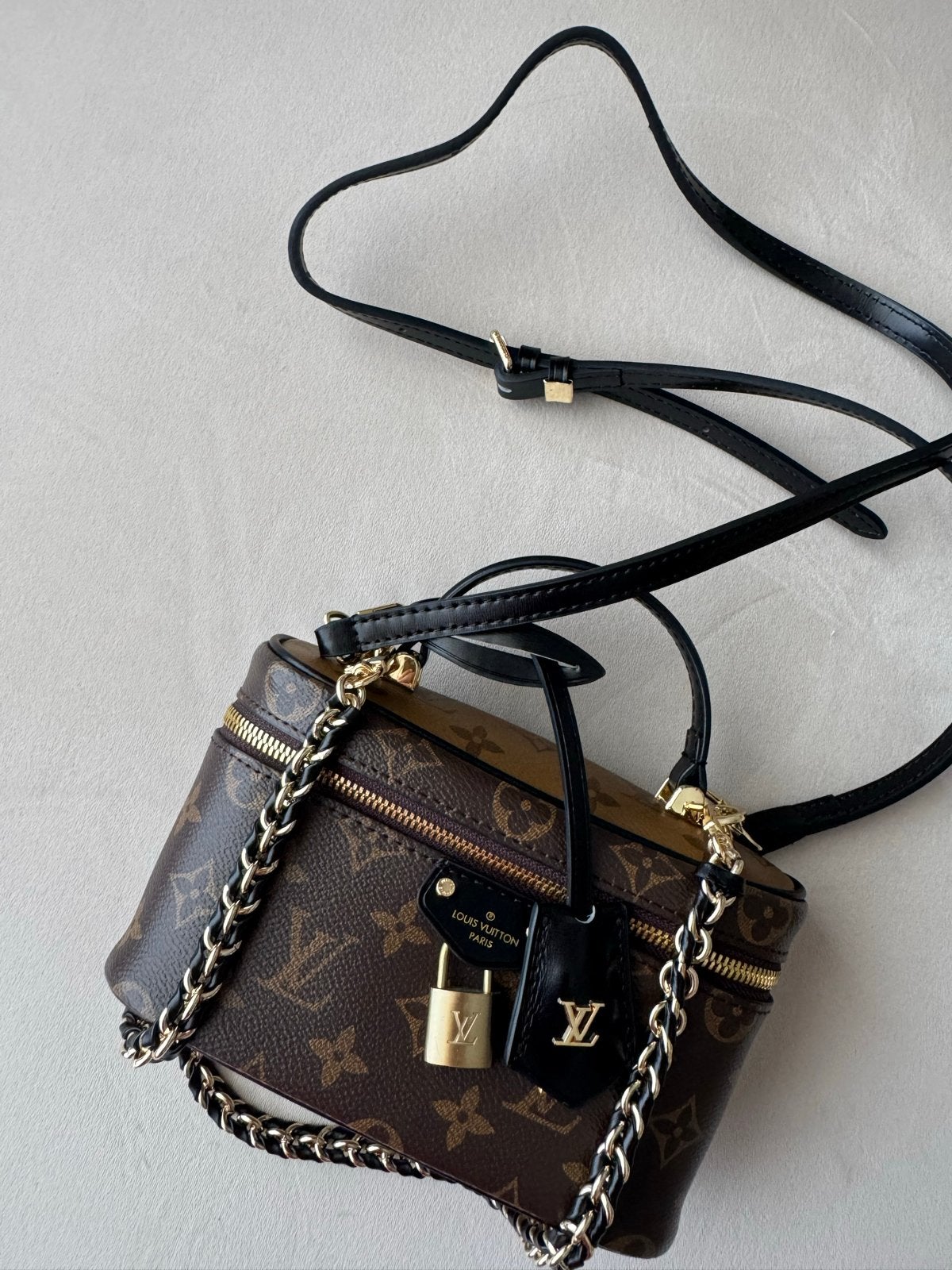 L V tas, Sieraden, Tassen en Uiterlijk, Tassen | Damestassen, Ophalen of Verzenden, Nieuw, Bruin, Schoudertasje