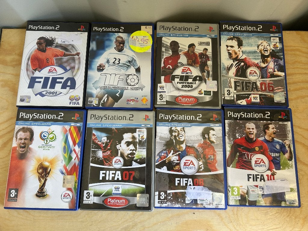 8x PlayStation 2 games – FIFA 2001 tm FIFA 10 + WK 2006, Spelcomputers en Games, Gebruikt, ., Ophalen of Verzenden, Eén computer