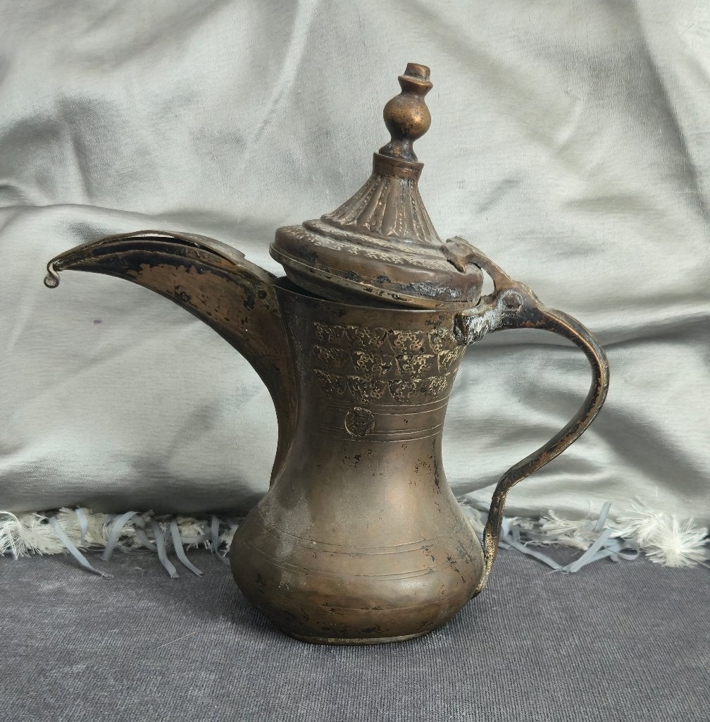 antieke arabische dallah koffiepot, Verzenden