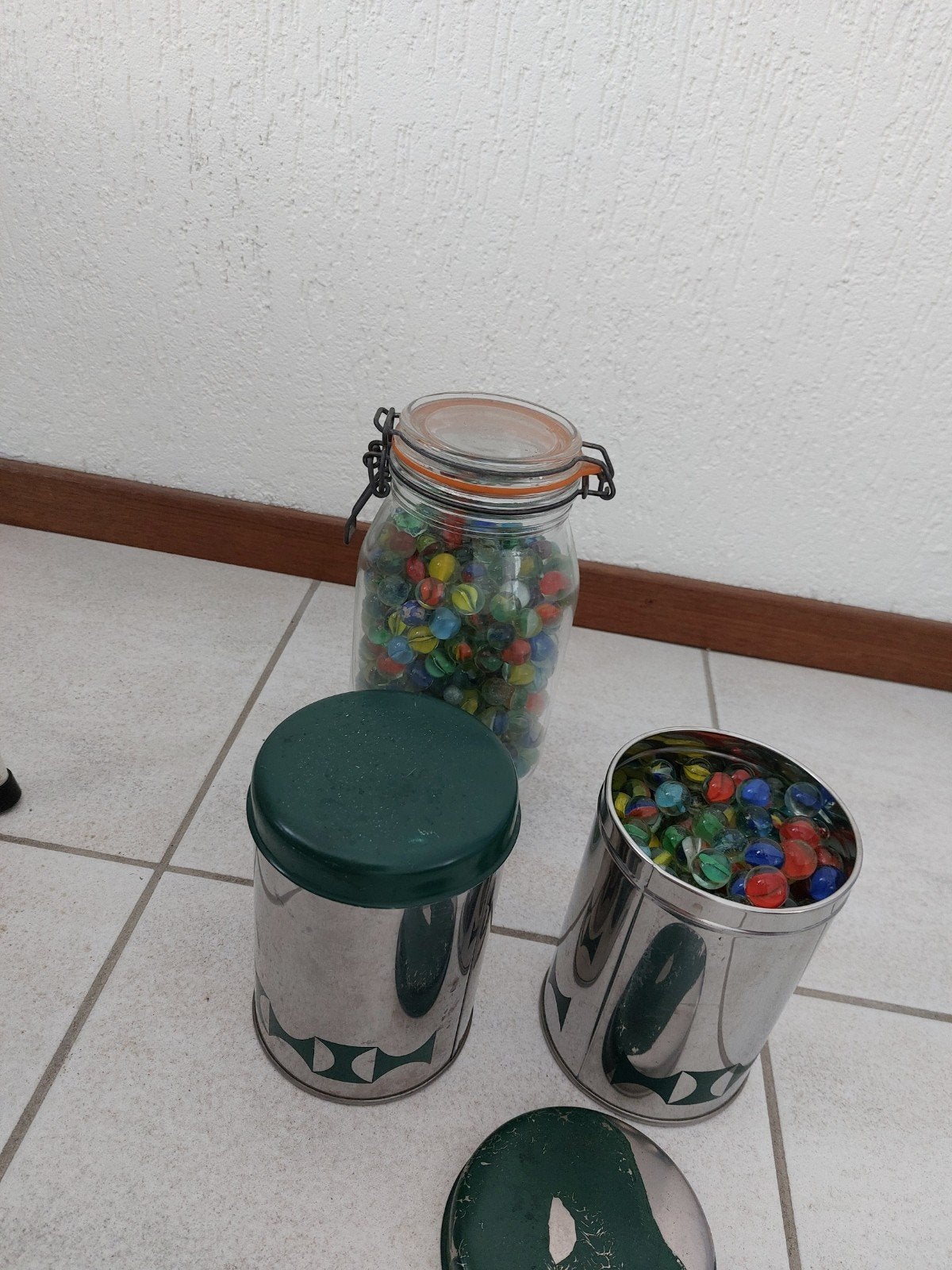 Knikkers stuiters, Ophalen