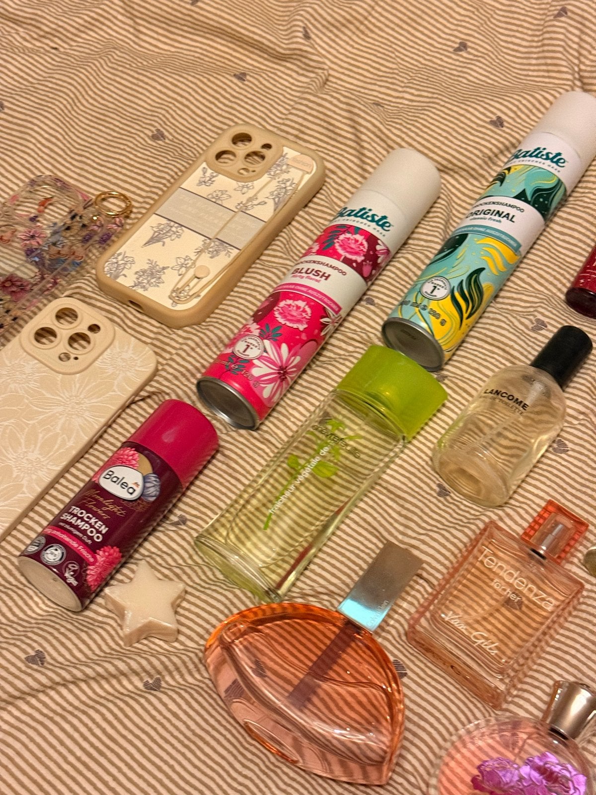 Doosje verzorgingsproducten en parfums, Ophalen of Verzenden, Zo goed als nieuw