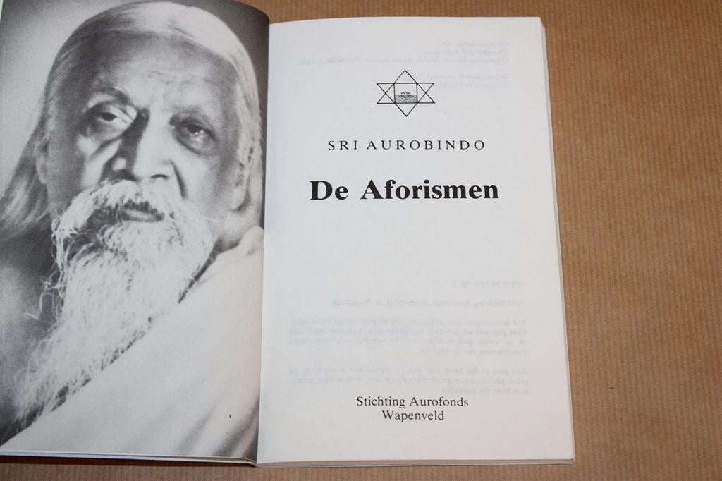 De Aforismen — Sri Aurobindo Filosofie & Wijsheid 1983, Ophalen of Verzenden, Gelezen, Overige onderwerpen, Achtergrond en Informatie