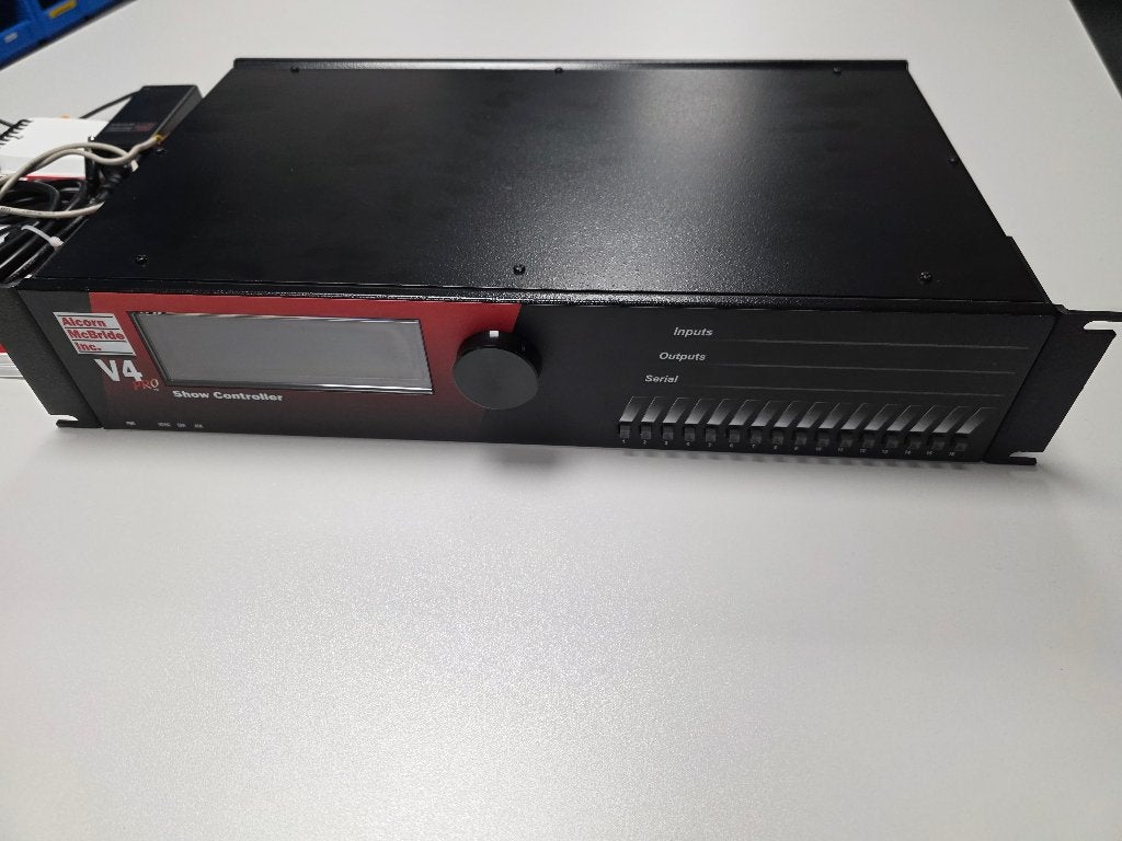 Alcorn McBride V4Pro showcontroller, Ophalen of Verzenden, Gebruikt, Overige typen