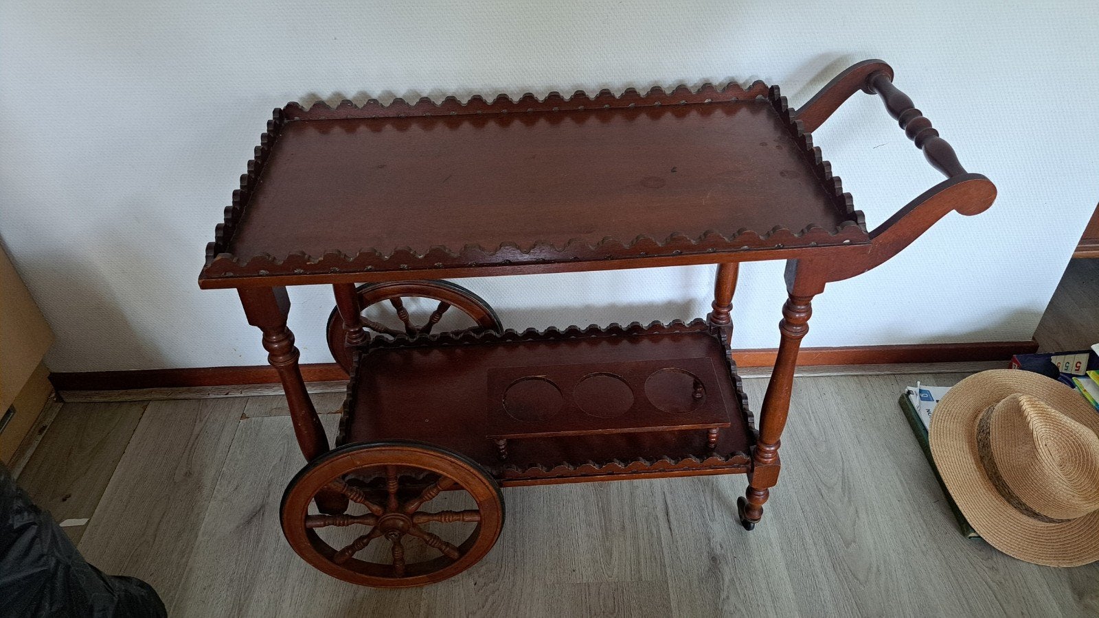 Antieke houten serveerwagen / theewagen, Ophalen