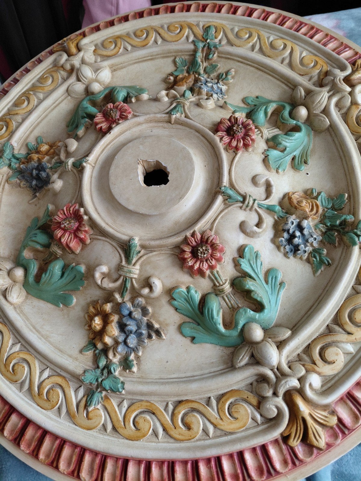 Decoratief Plafond Ornament met Bloemen en Bladeren, Ophalen of Verzenden, Gebruikt