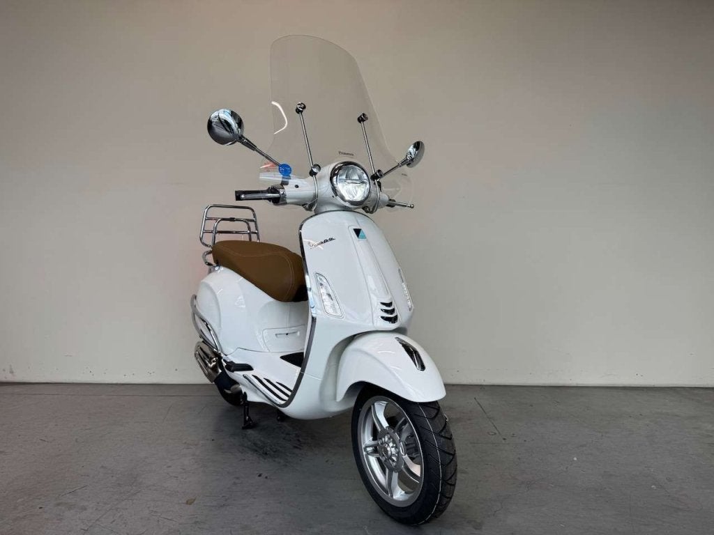 Vespa Primavera Bianco Innocente (glans wit) NIEUW 0 KM, Niet ingevuld, Maximaal 45 km/u, Niet ingevuld, Nieuw
