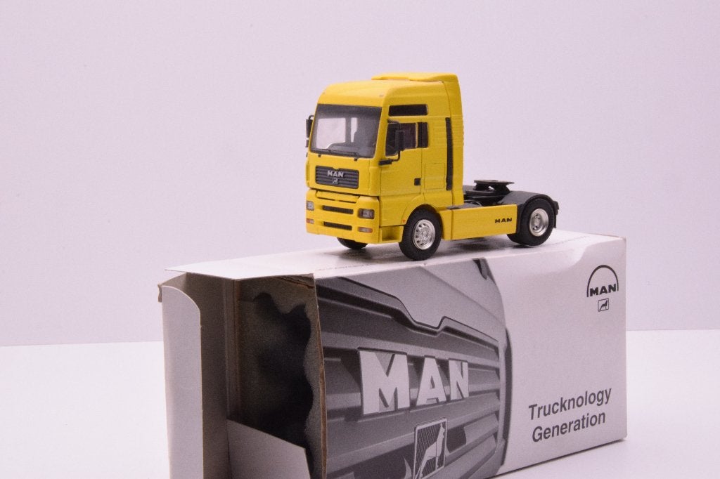 MAN TGA  '' Conrad ''[, Hobby en Vrije tijd, Ophalen of Verzenden, Zo goed als nieuw, Bus of Vrachtwagen, Conrad
