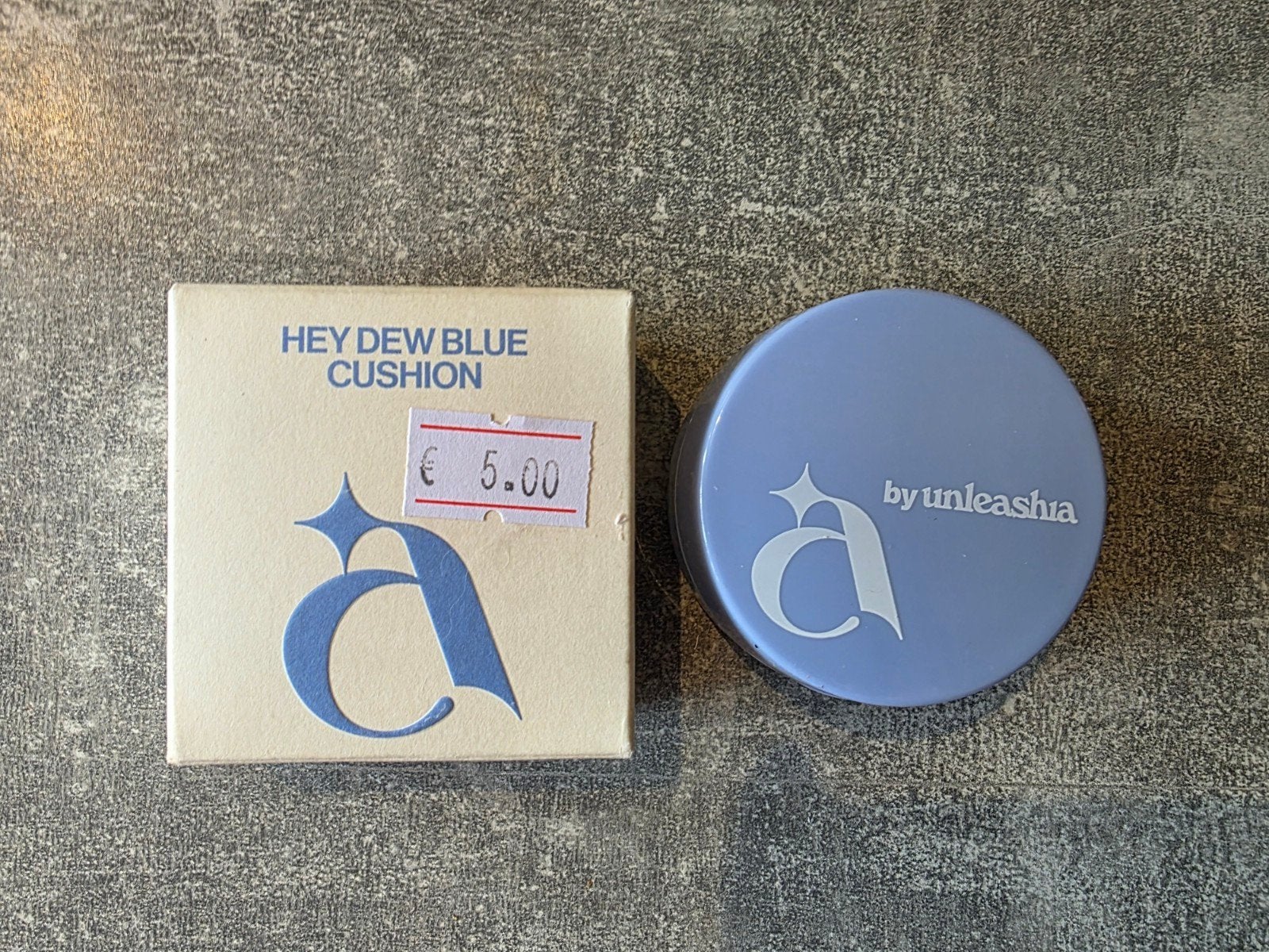 korean k-beauty A by Unleashia Hey Dew Blue Cushion 22N, Overige kleuren, Gehele gezicht, Nieuw, Ophalen of Verzenden