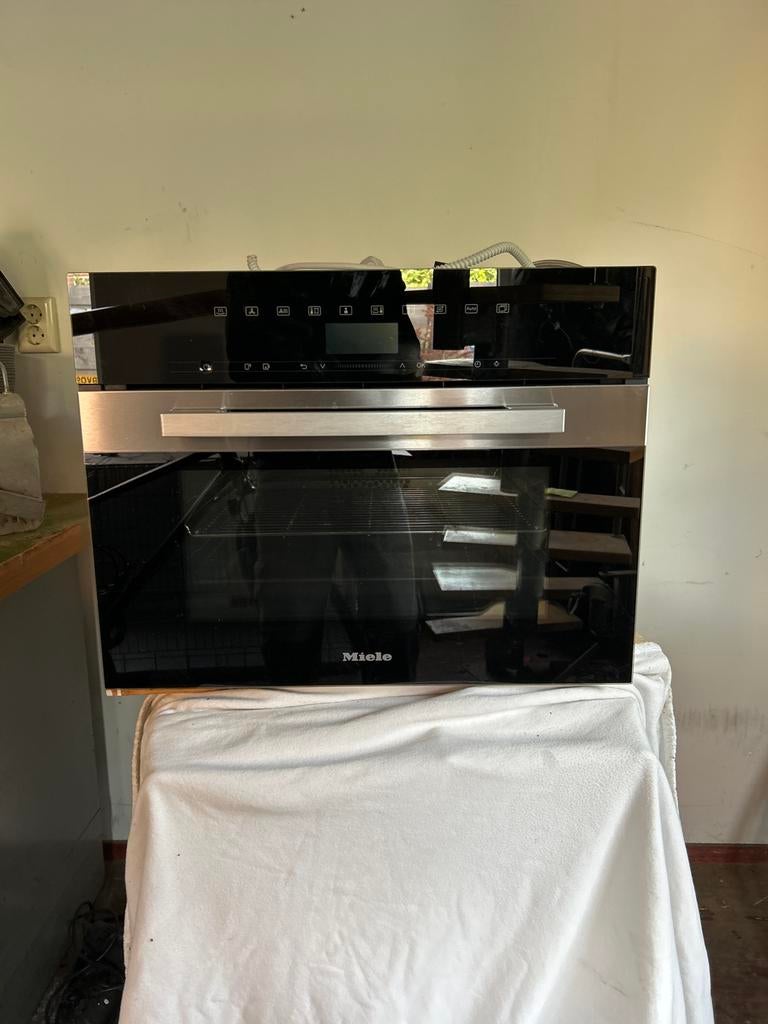 Miele combi stoomoven  alles in 1 oven grill ,heteluchtovven, Hete lucht, 60 cm of meer, Zo goed als nieuw, Oven met grill