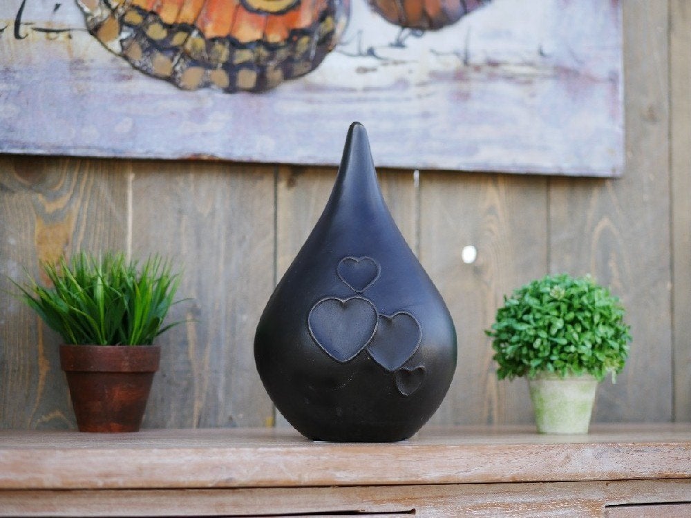Grote BRONZEN URN / grafdecoratie / HARTJES / DRUPPEL/TRAAN, Huis en tuin decoratie Marie, Nieuw, Info@huisentuindecoratiemarie.nl