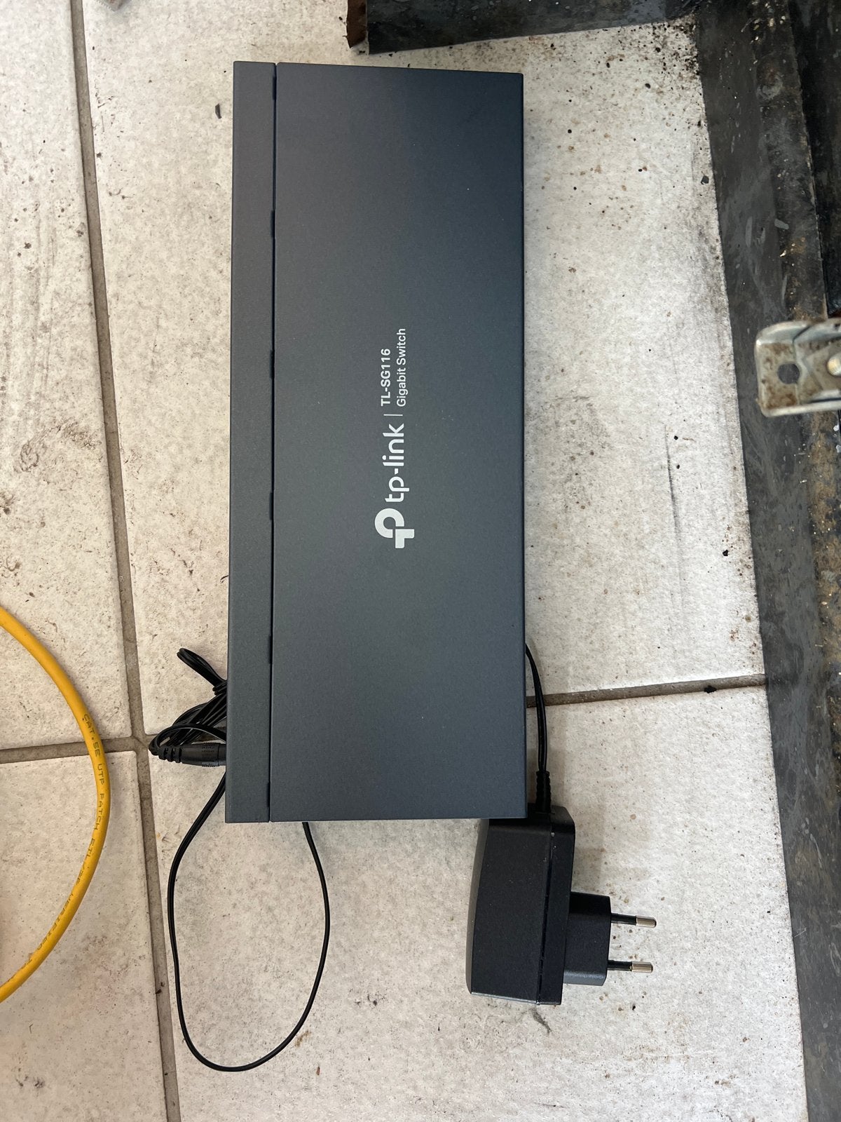 TP-Link TL-SG116 Gigabit Switch, Computers en Software, Netwerk switches, Ophalen of Verzenden, Gebruikt