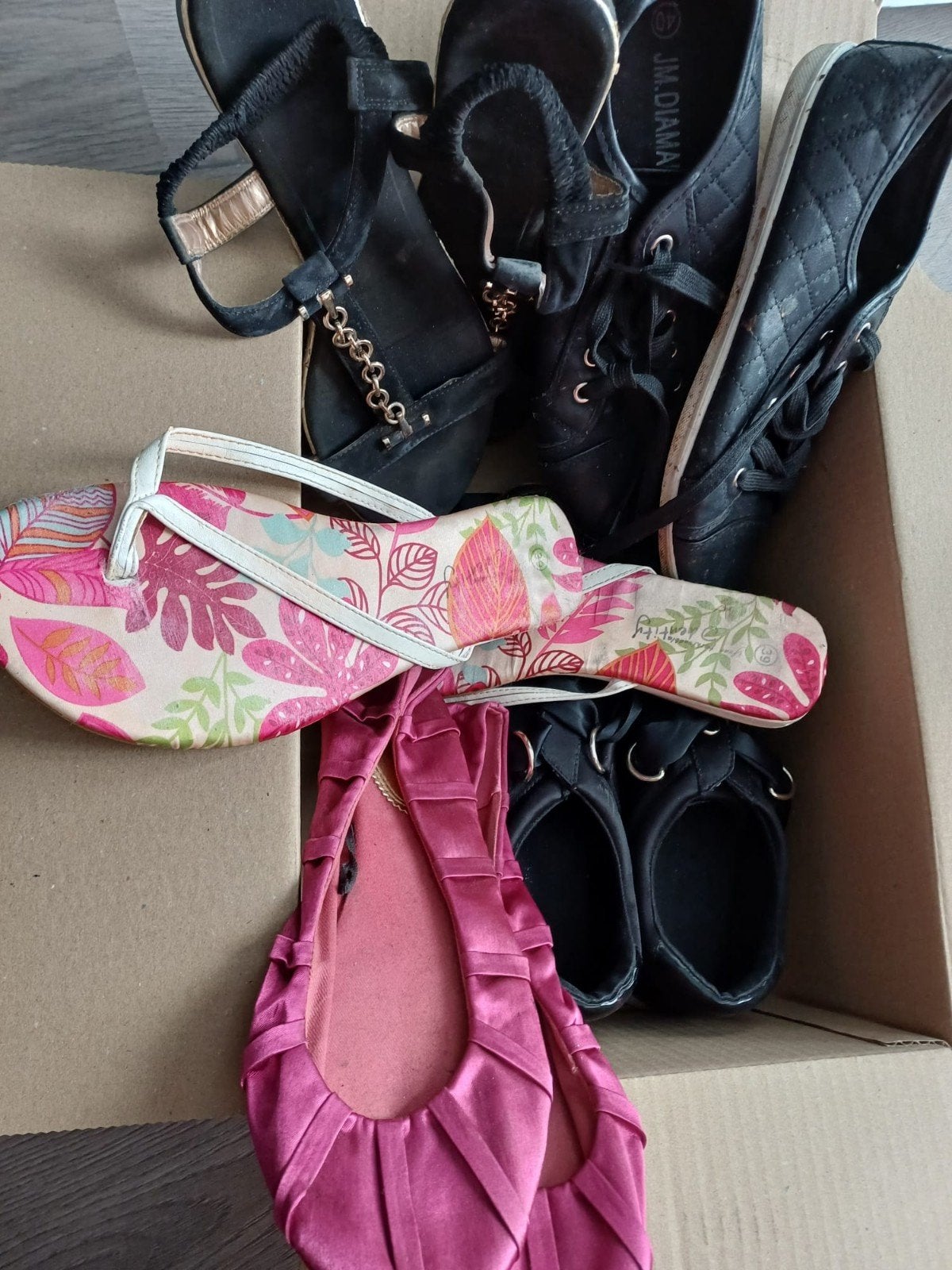 Doos vol diverse schoenen - Maat 39, Verzenden, Gedragen, Overige kleuren, Overige typen