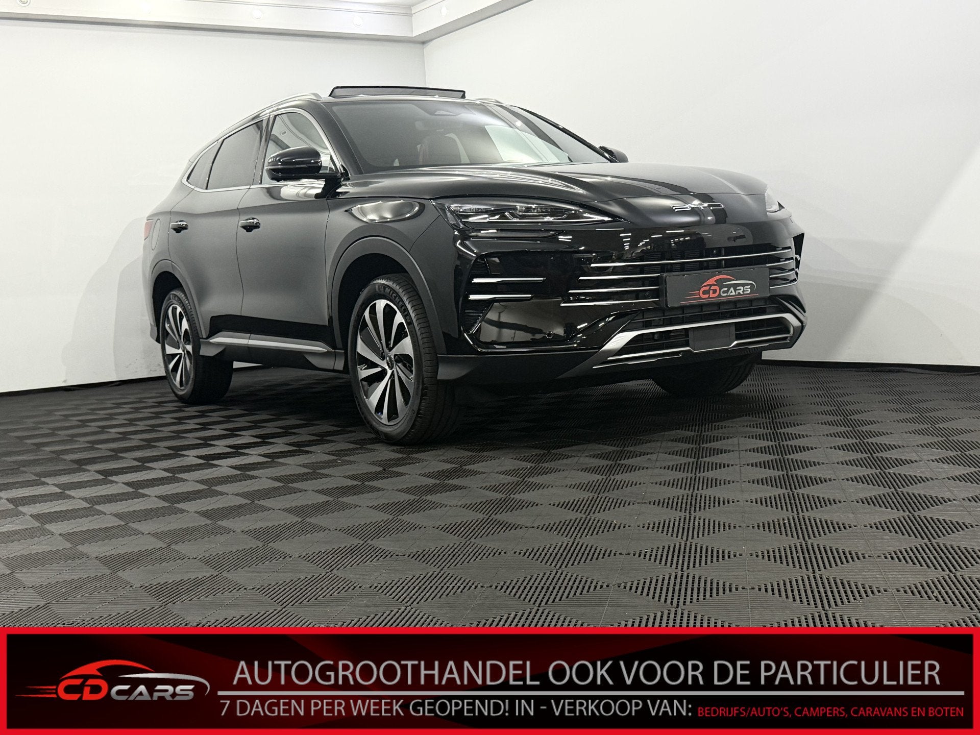 BYD SEAL U 1.5 DM-i FWD Comfort 360 Camera, Pano, Leder, Nav, Auto's, Seal U, Gebruikt, Zwart, Leder