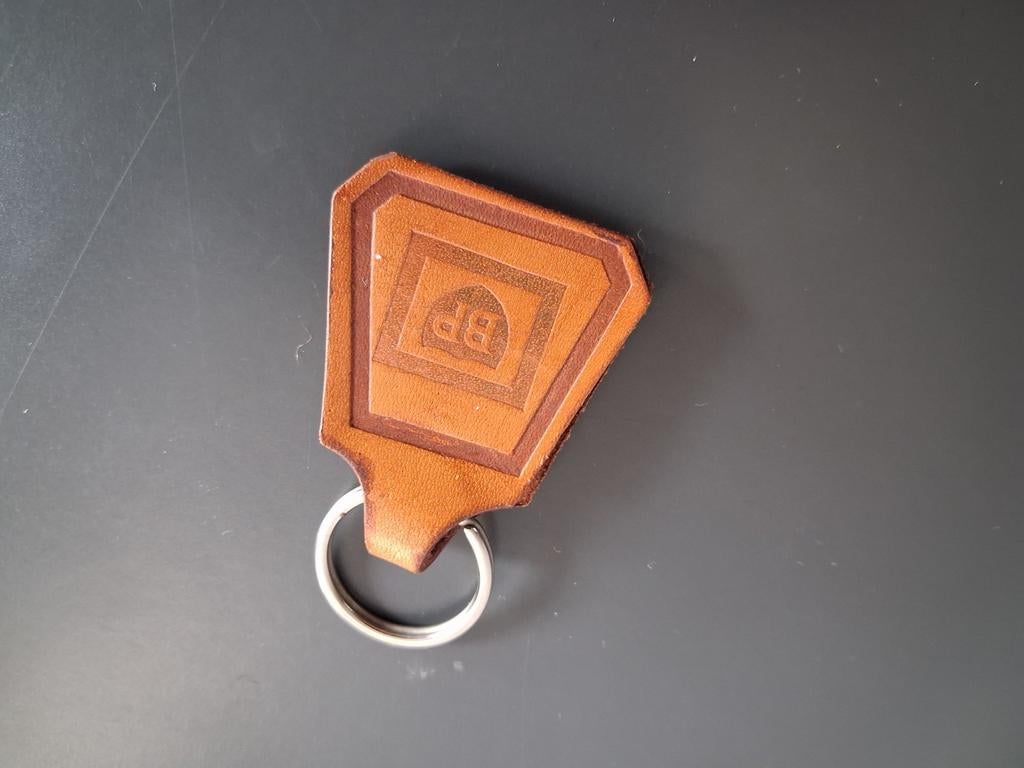 BP Vintage Sleutelhanger Leer - Longlife Motor-Olie, Ophalen of Verzenden, Gebruikt, Merk