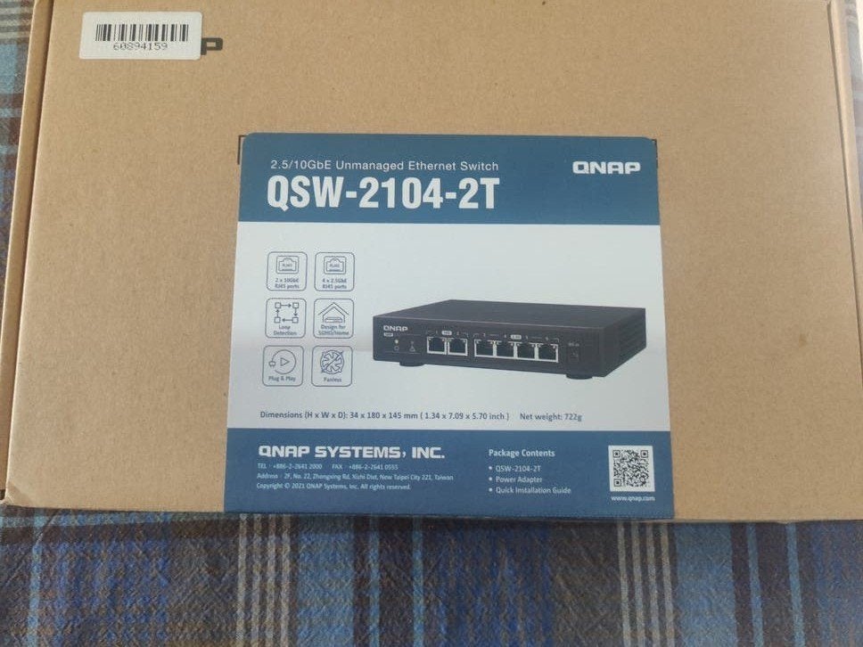 QNAP QSW-2104-2T Unmanaged Switch 10/2.5 Gbps, Ophalen of Verzenden, Zo goed als nieuw
