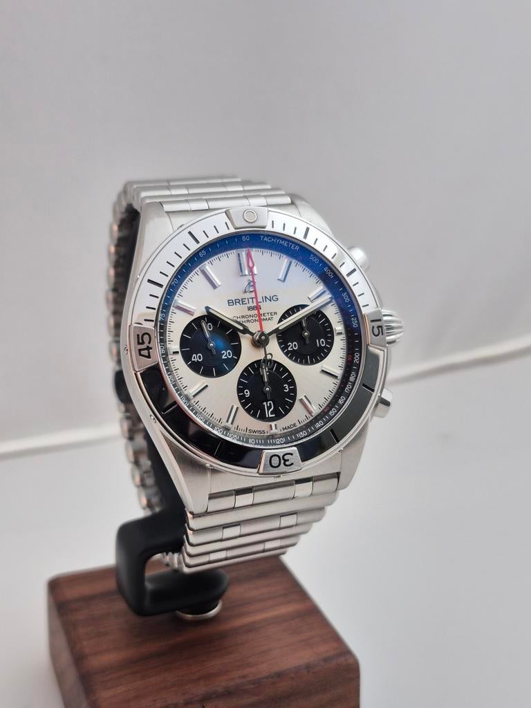 Breitling Chronomat 42 B01 Panda dial, Ophalen of Verzenden, Zo goed als nieuw